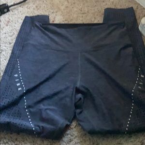 VS PINK Ultimate leggings